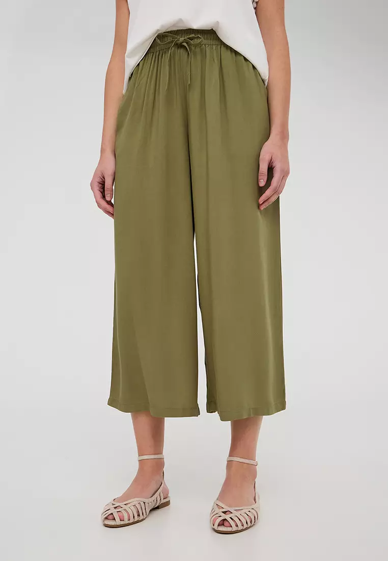 Woman Long Pants