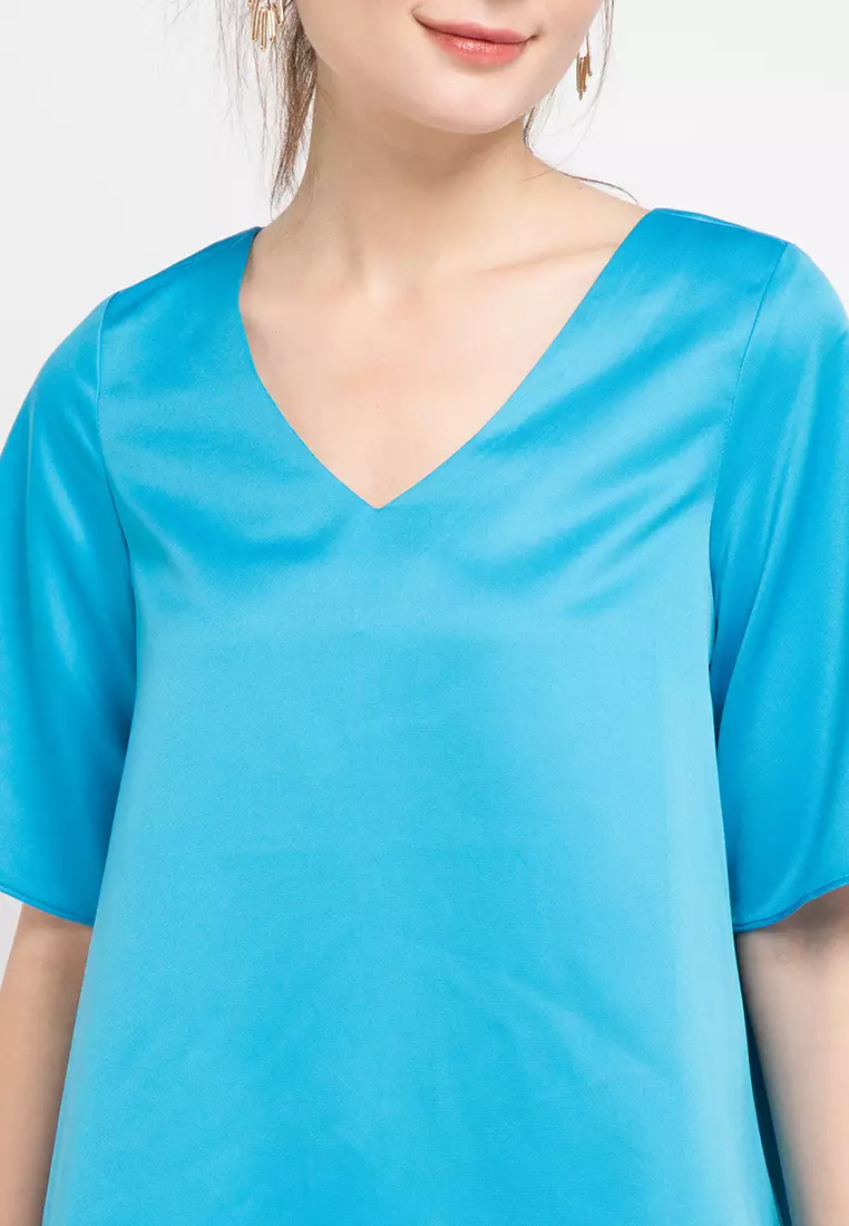 Floy Rear Blouse Model