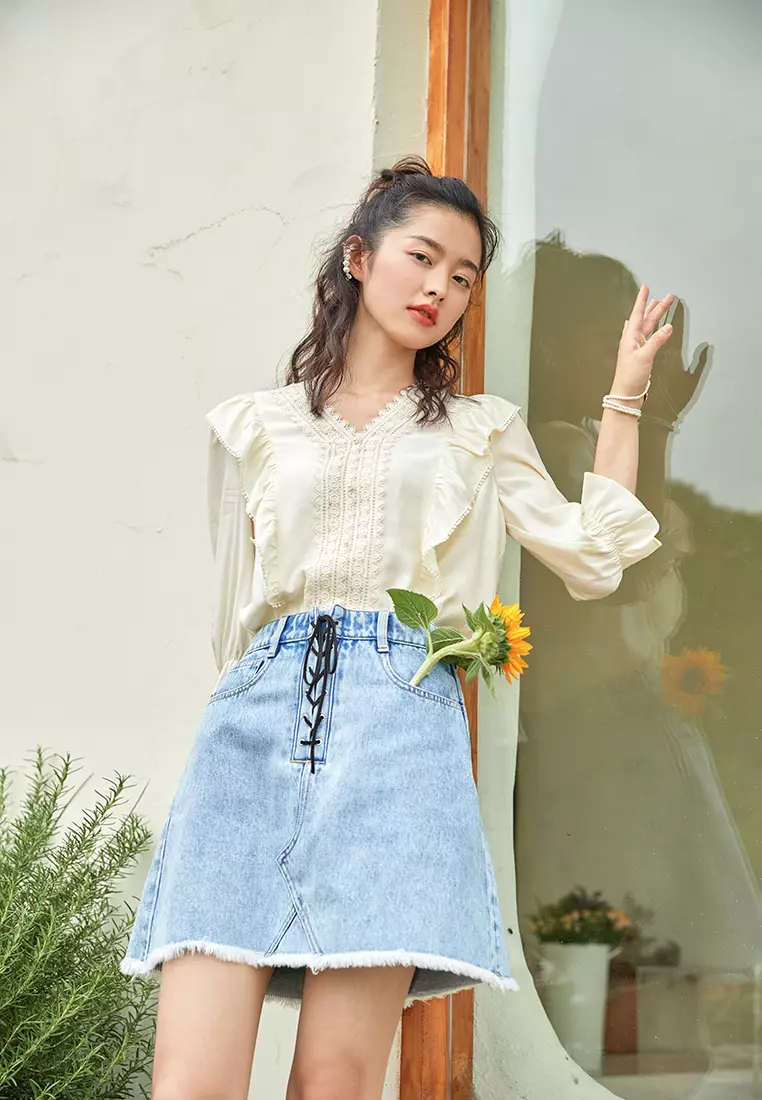 Ruffle V-Neck Lace Top