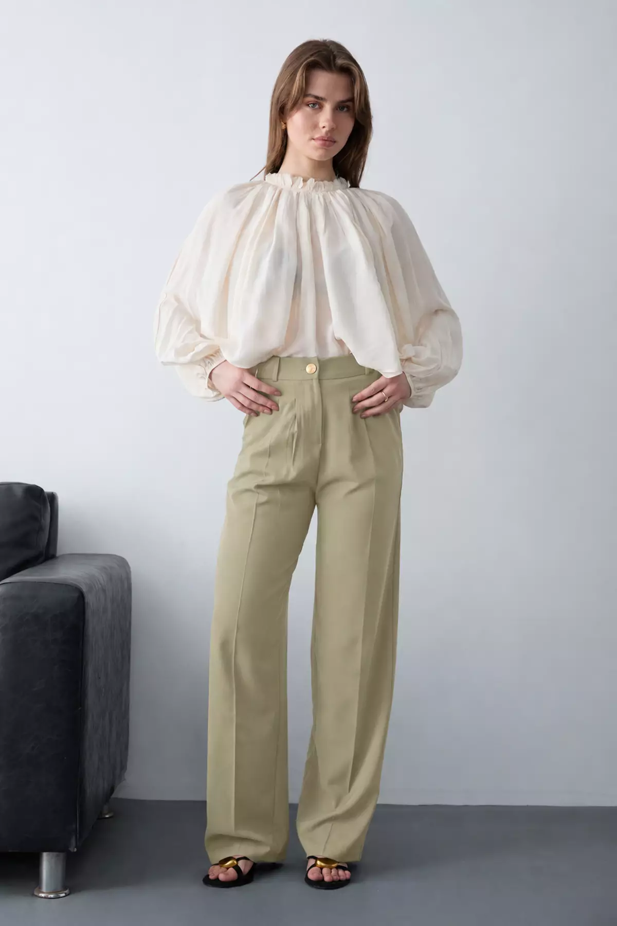 Light Khaki High Waist Wide Leg Woven Trousers Twoaw26Pl00161