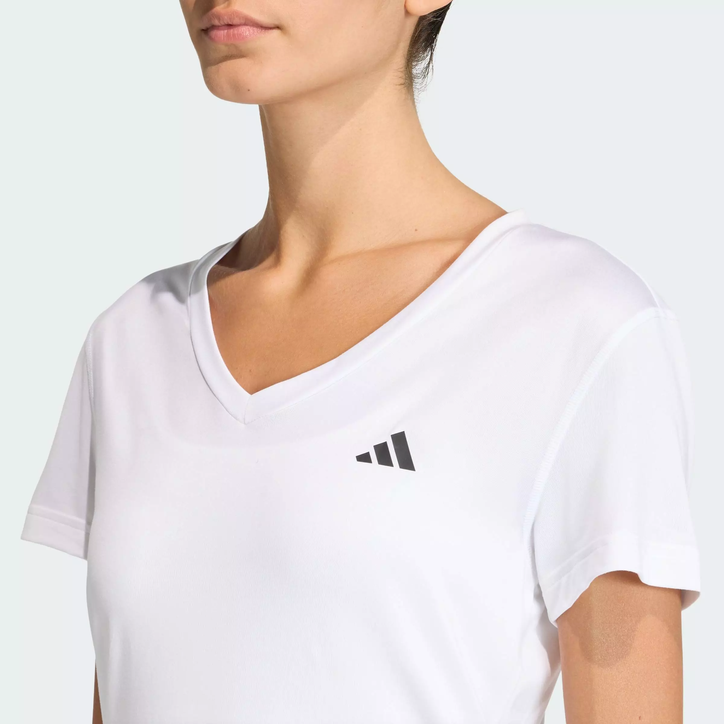 Gym & Training Workout Essentials V-Neck T-Shirt Women White KB9595