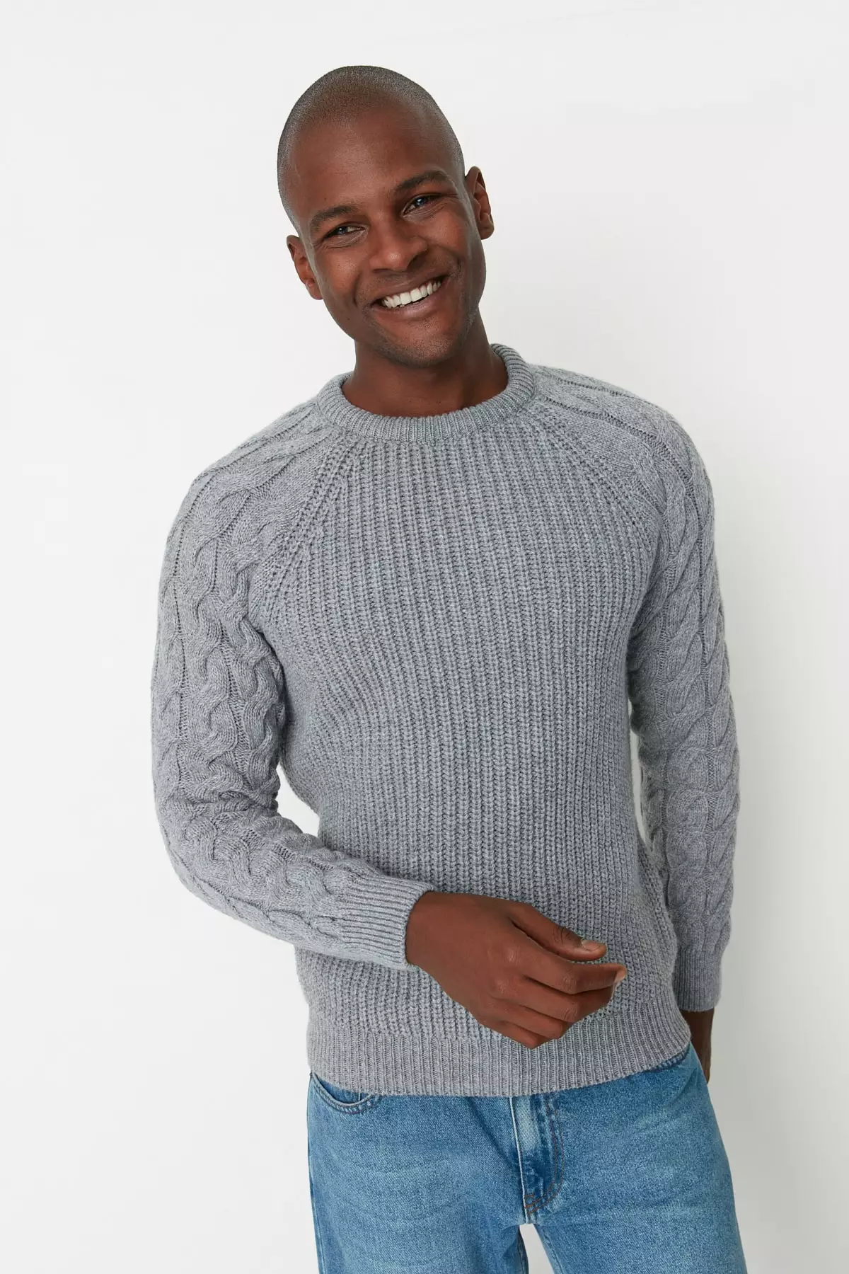 Regular Fit Raglan Sleeves Sweater