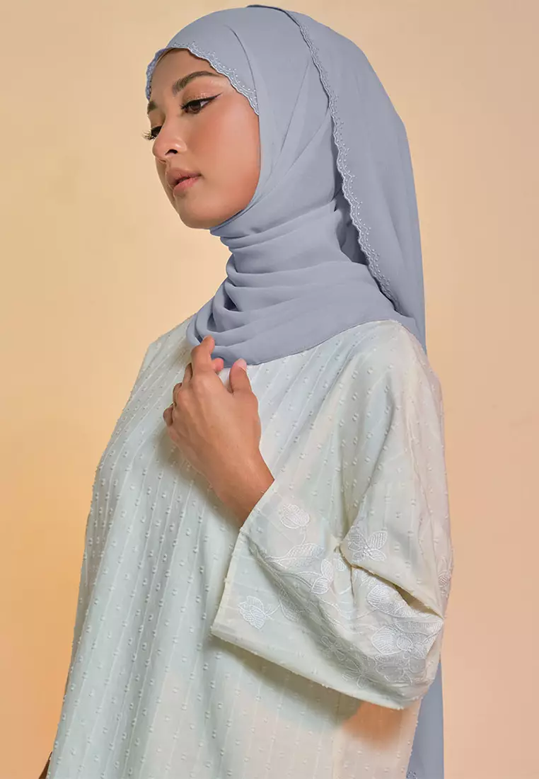 Tanuja Embroidered Scallop Headscarf - Ash Blue