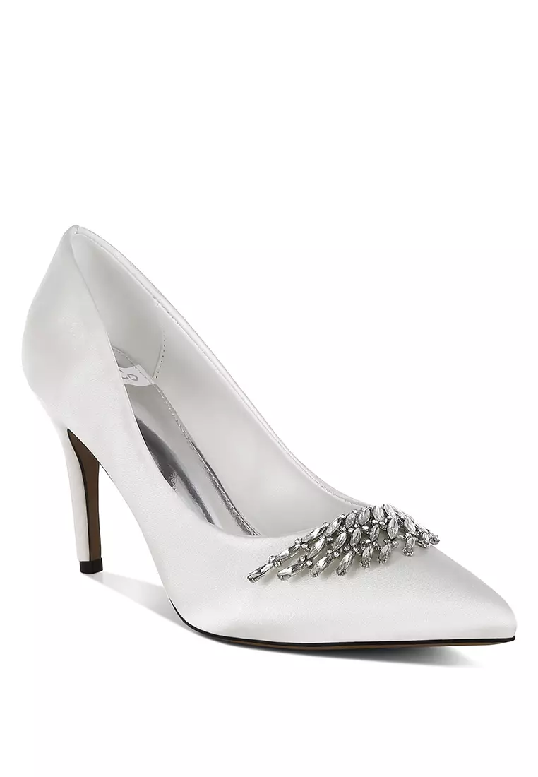 Diamante Brooch Detail Satin Pumps In White