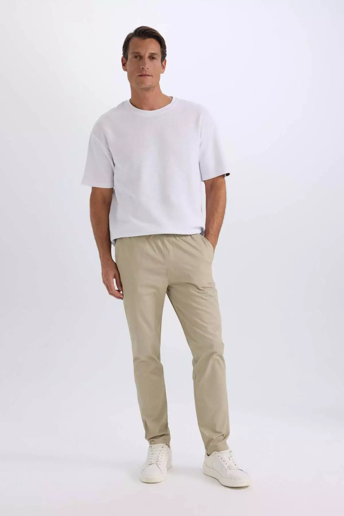 100% Cotton Summer Jogger Chino Pants with Tie-Up Waist and Pockets Straight Leg Z9933Az25Sp