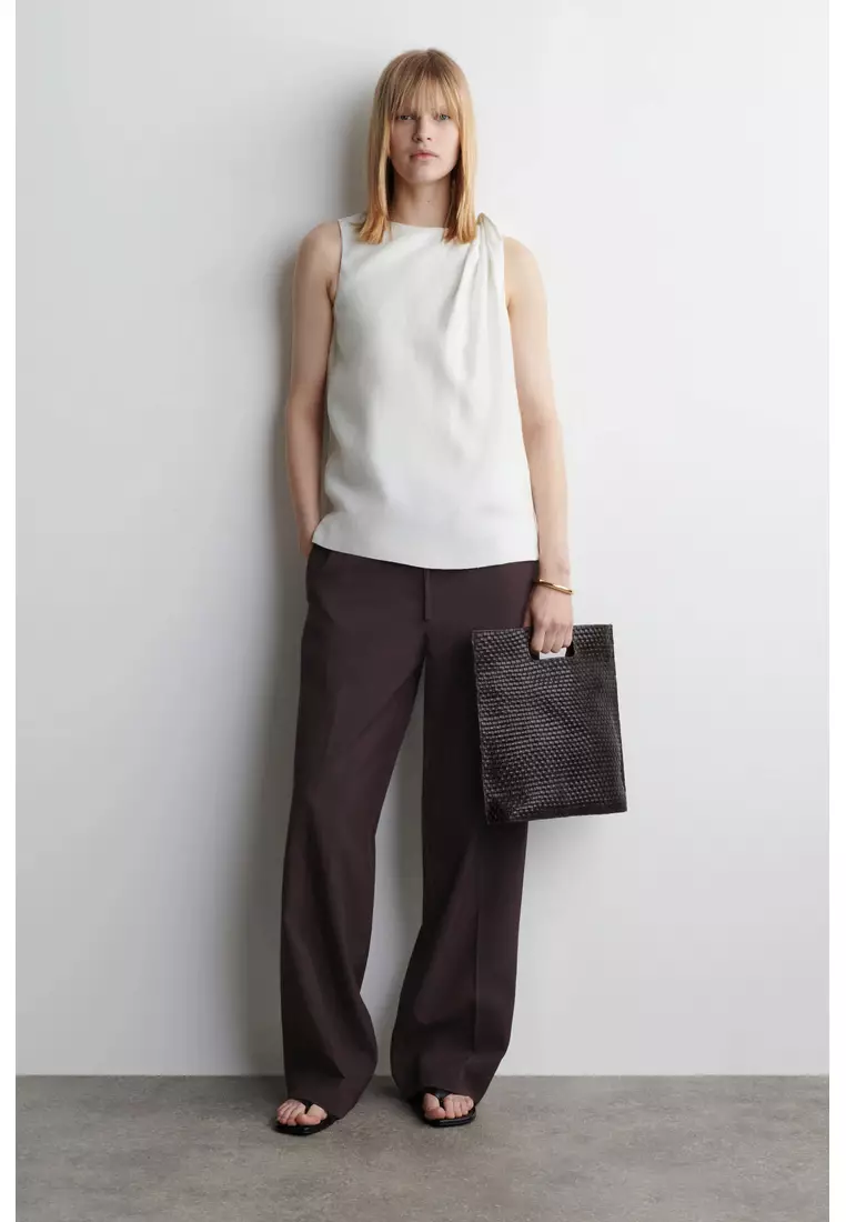 TWISTED-DETAIL LINEN TOP