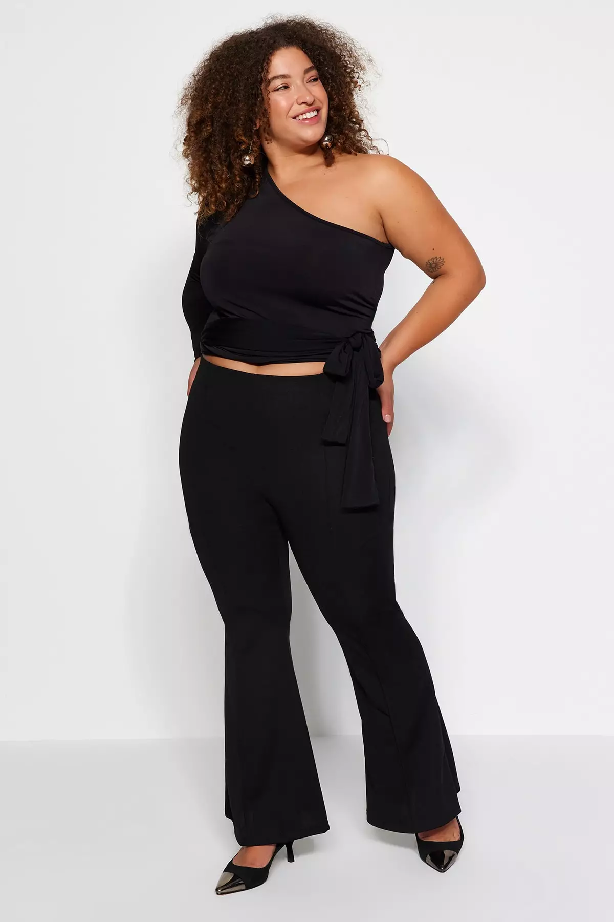 Buy Trendyol Plus Size Black Flared Leg Crepe Knitted Pants 2024