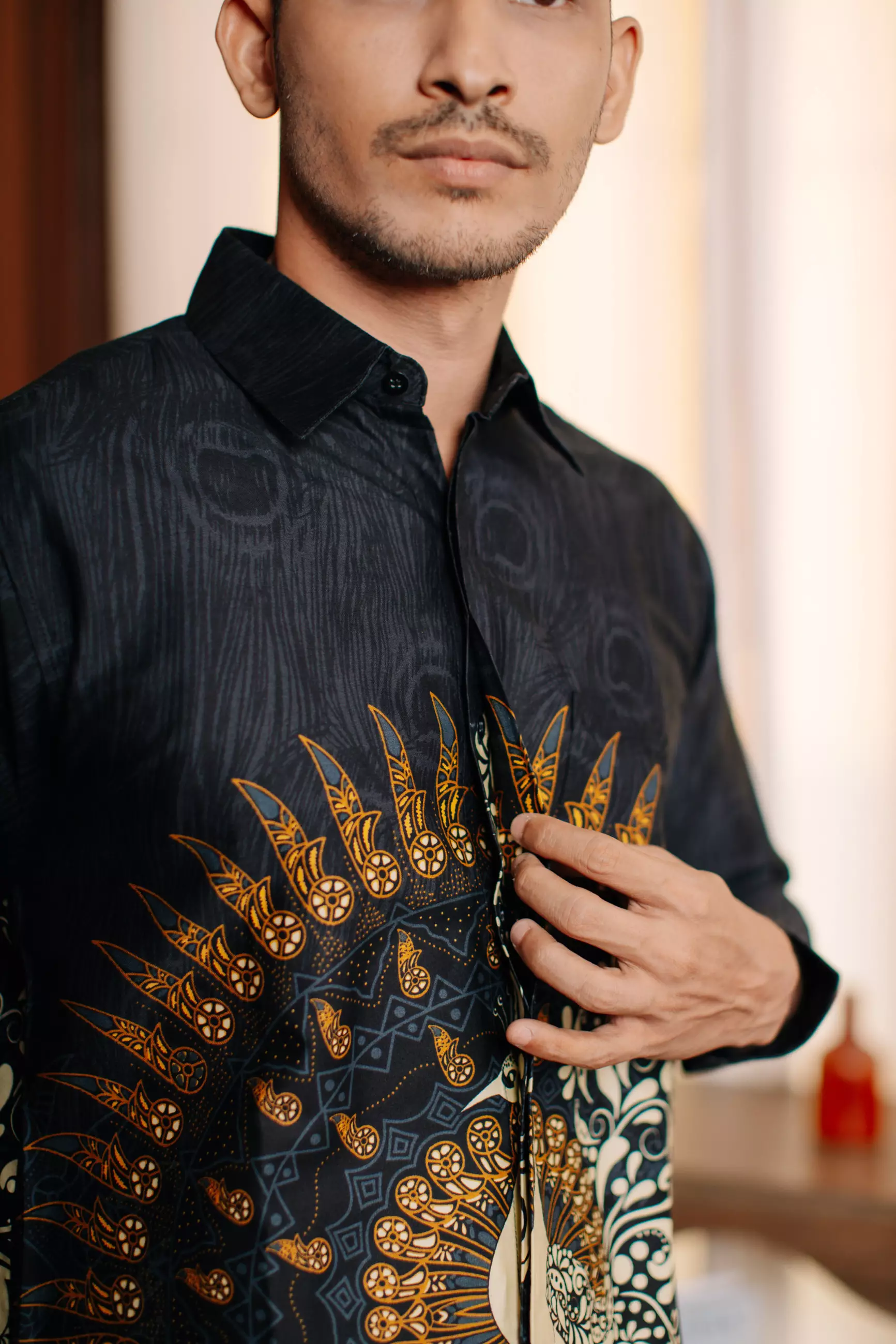 Adyatma Kalandra Black Kemeja Batik Slim Fit Pria Lengan Panjang Katun