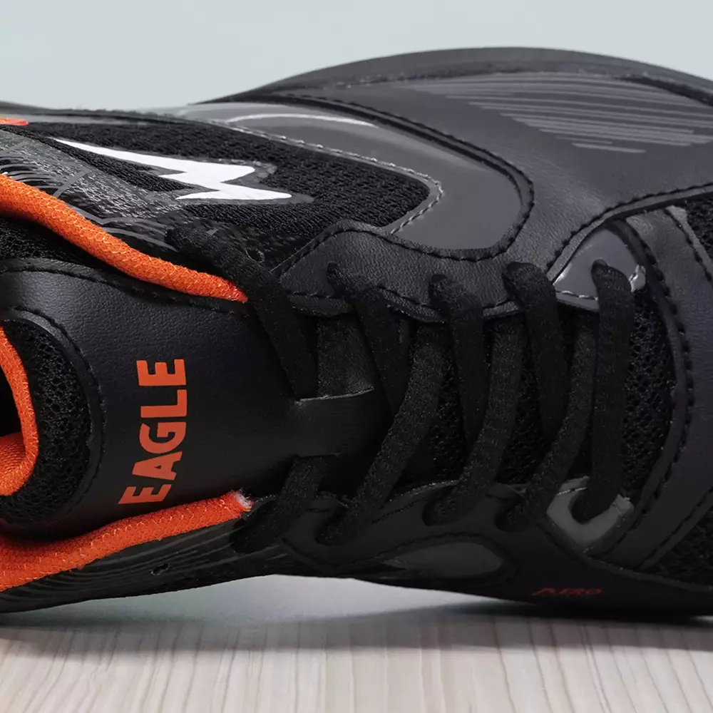 Eagle Sepatu Badminton SkyLine