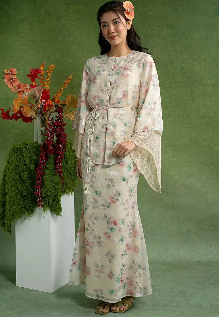 Elena Recycled Polyester Kebaya with Belt Set