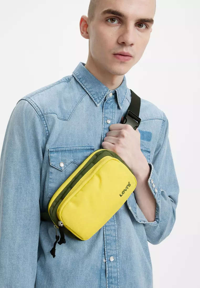 levis bumbag