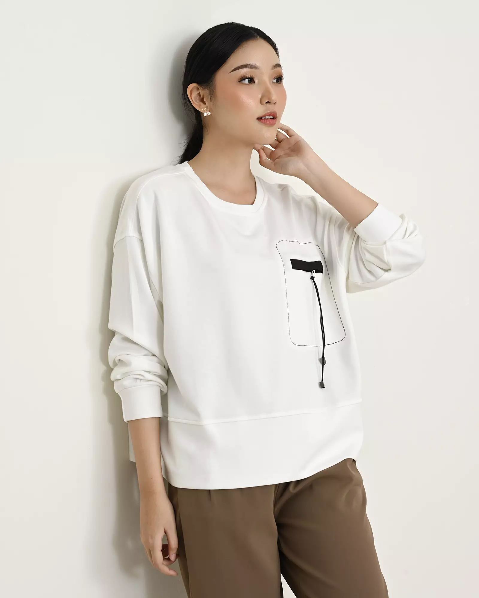 Geulis.id REIKA TOP - White