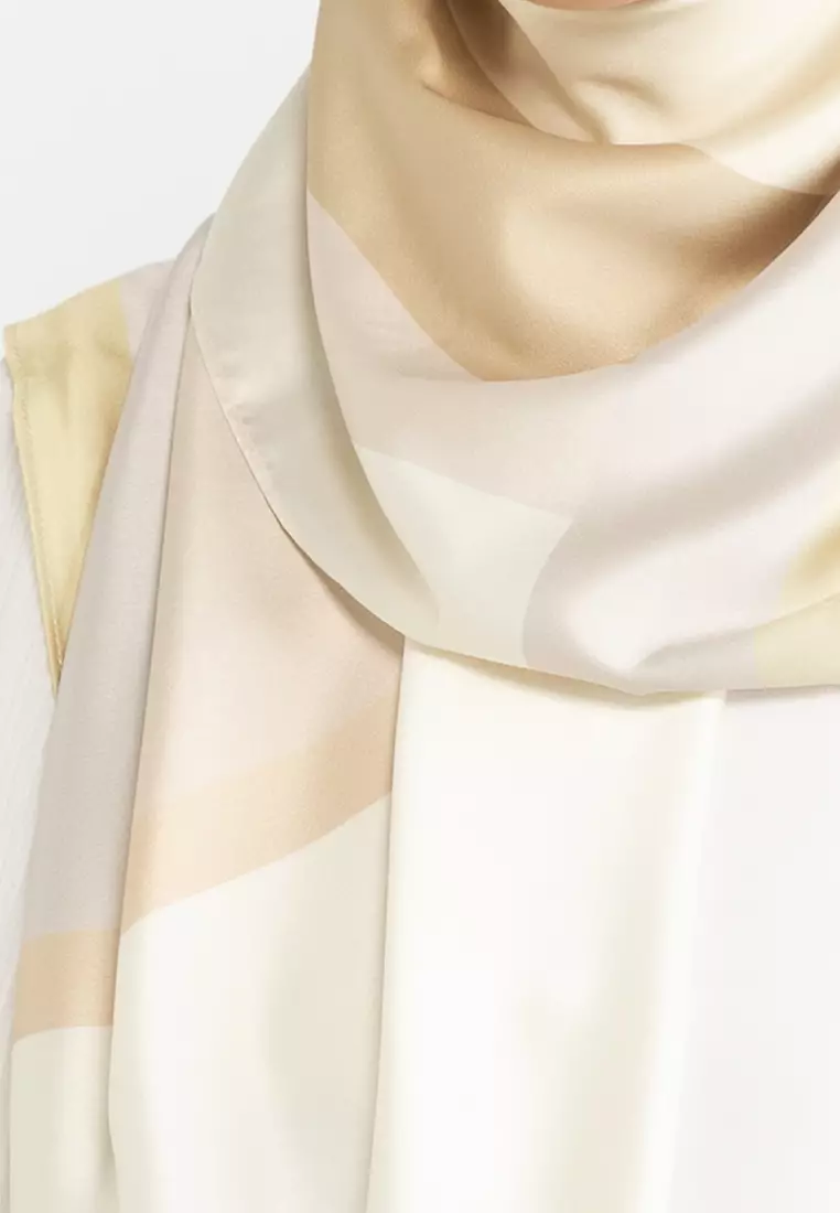 Tetris Printed Square in Beige