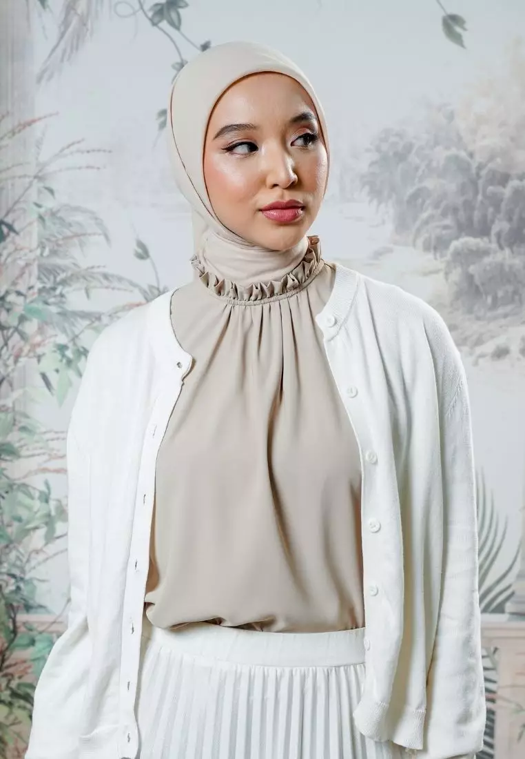 CELY Blouse Sleeveless Sand - Atasan Wanita Wudhu Friendly - Bahan Soft Polyester