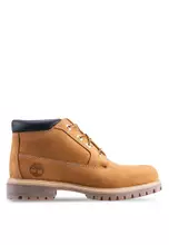 Timberland premium chukka boots in black sale