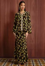 BUTTERCUP YELLOW