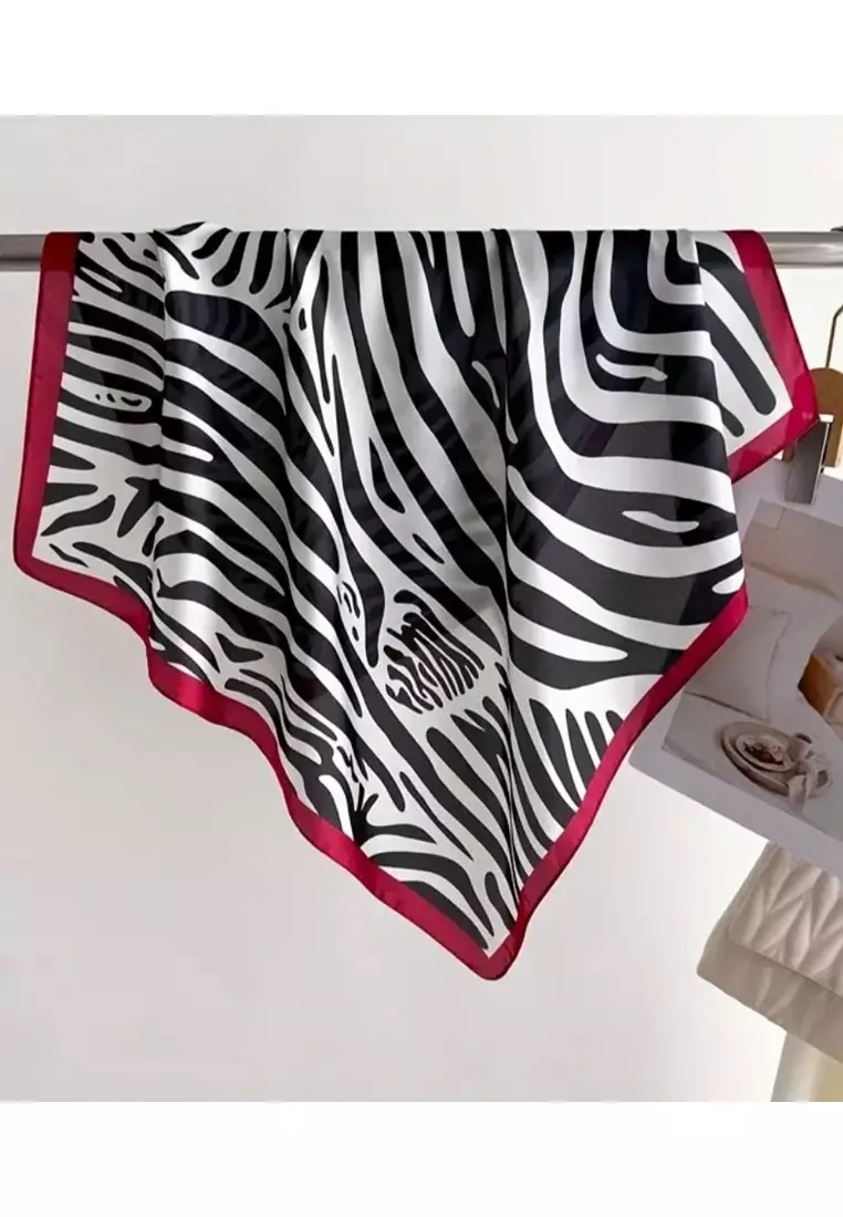 Aksesoris Scarf Zebra Motif Silky Square Satin Scarf Segi Empat Ukuran Kecil Black ,White & Red