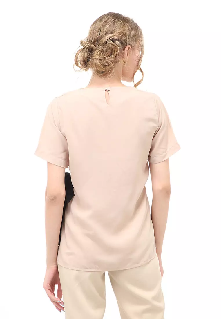 Cheva Blouse Atasan Wanita Kasual Pinggang Karet Pita Ikat Simple Material Wolfis ORIGINAL - Cream