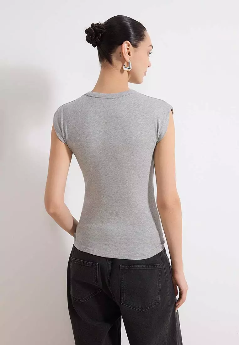 Fitted Top