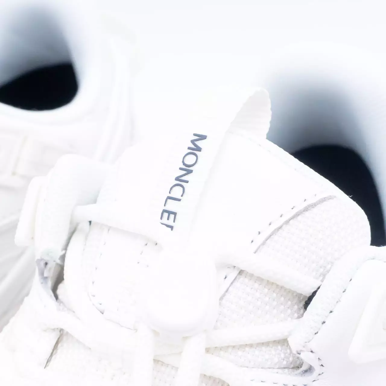 Trailgrip GTX Trainers Sneakers All White Women