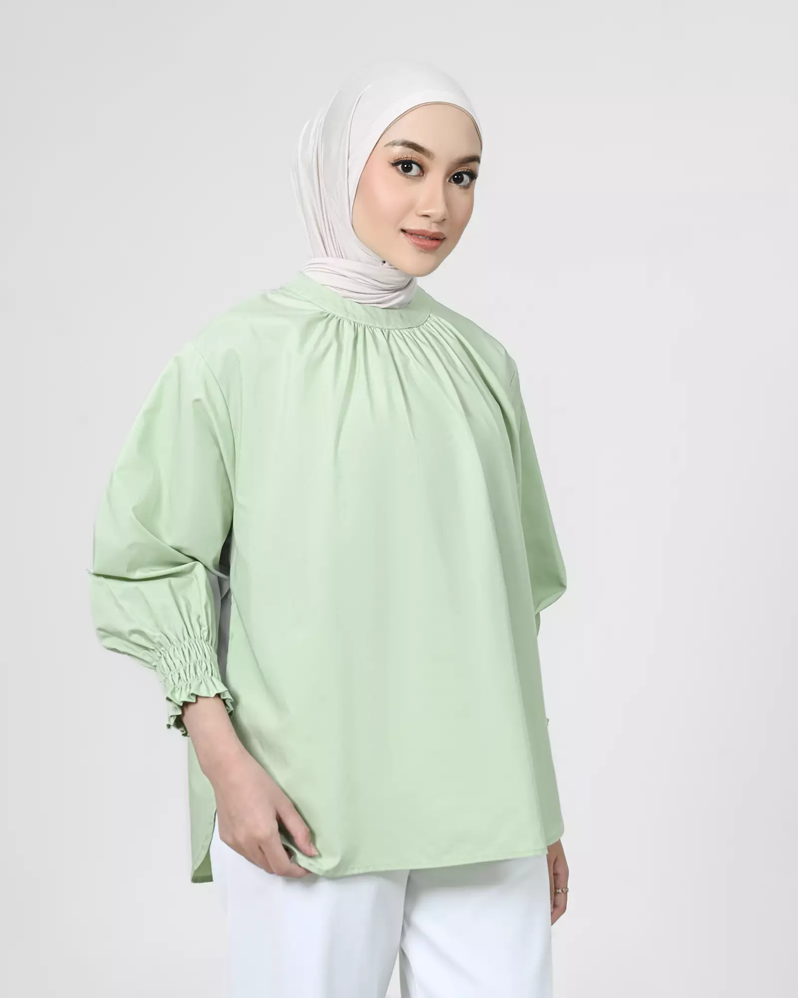 Geulis.id ALLECA BLOUSE - SAGE