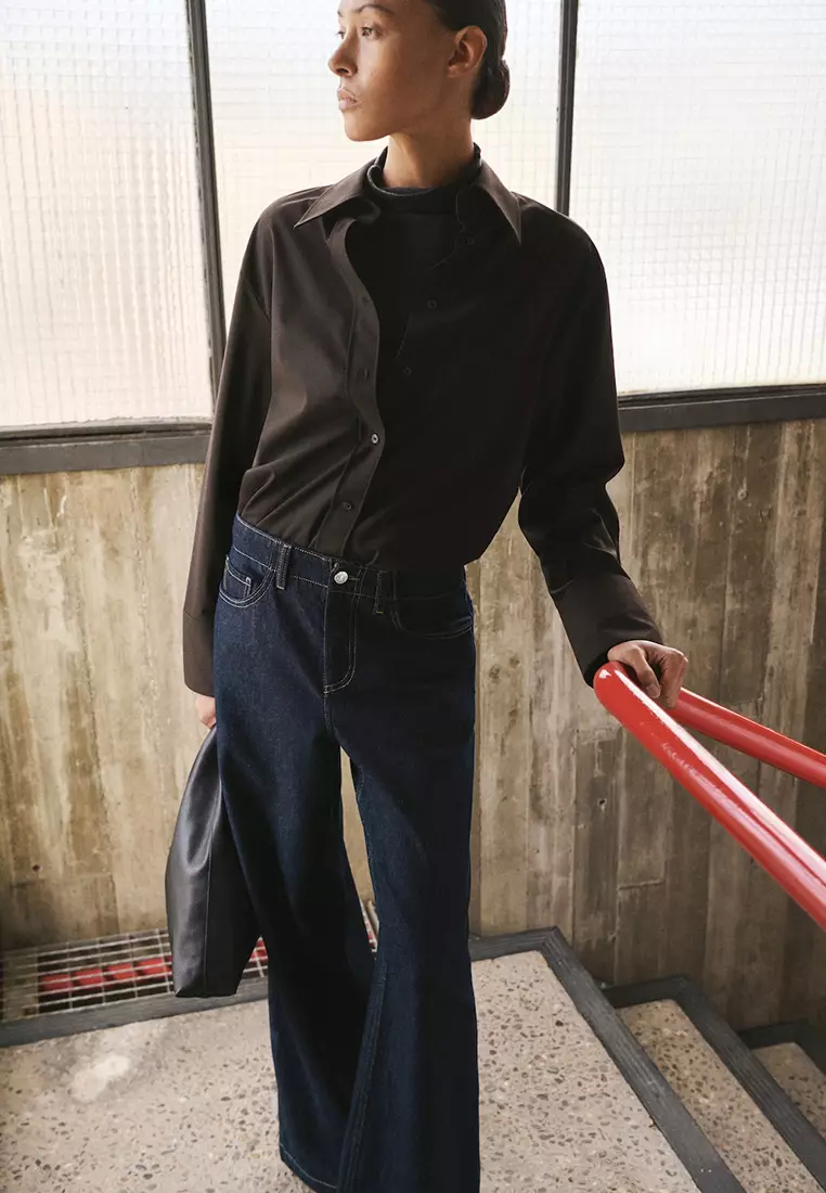 Wide Leg Mid-Rise Jeans