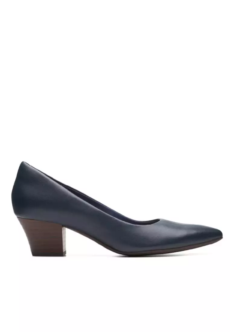 Clarks navy outlet heels