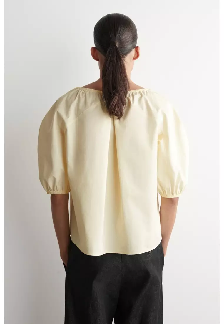 GATHERED PUFF-SLEEVE BLOUSE