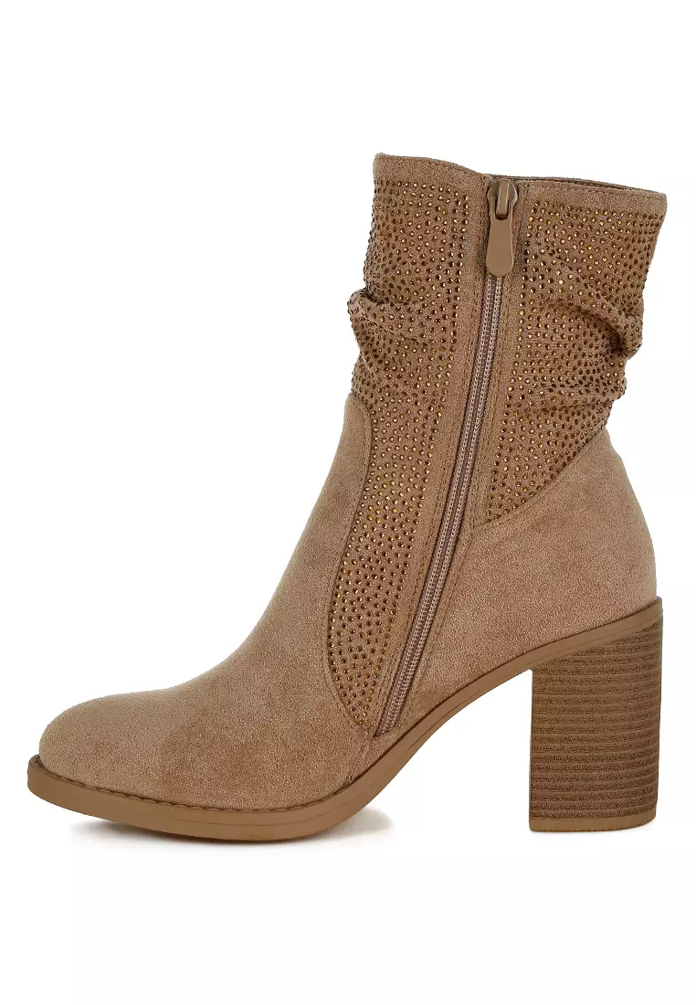 Sepatu bot longgar bertabur berlian imitasi warna krem