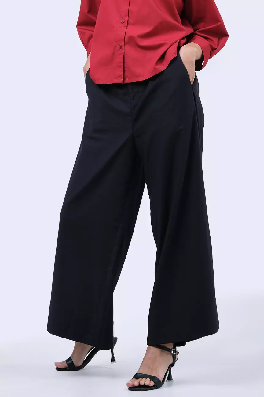 Celana Panjang Wanita Avery Black
