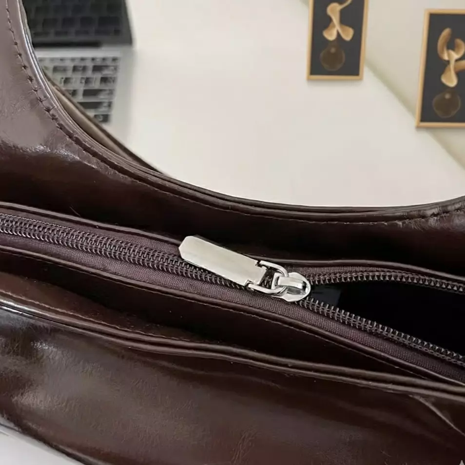 Vedlyn Nara Tas Shoulder atau Bahu Wanita Simple Elegan – Brown