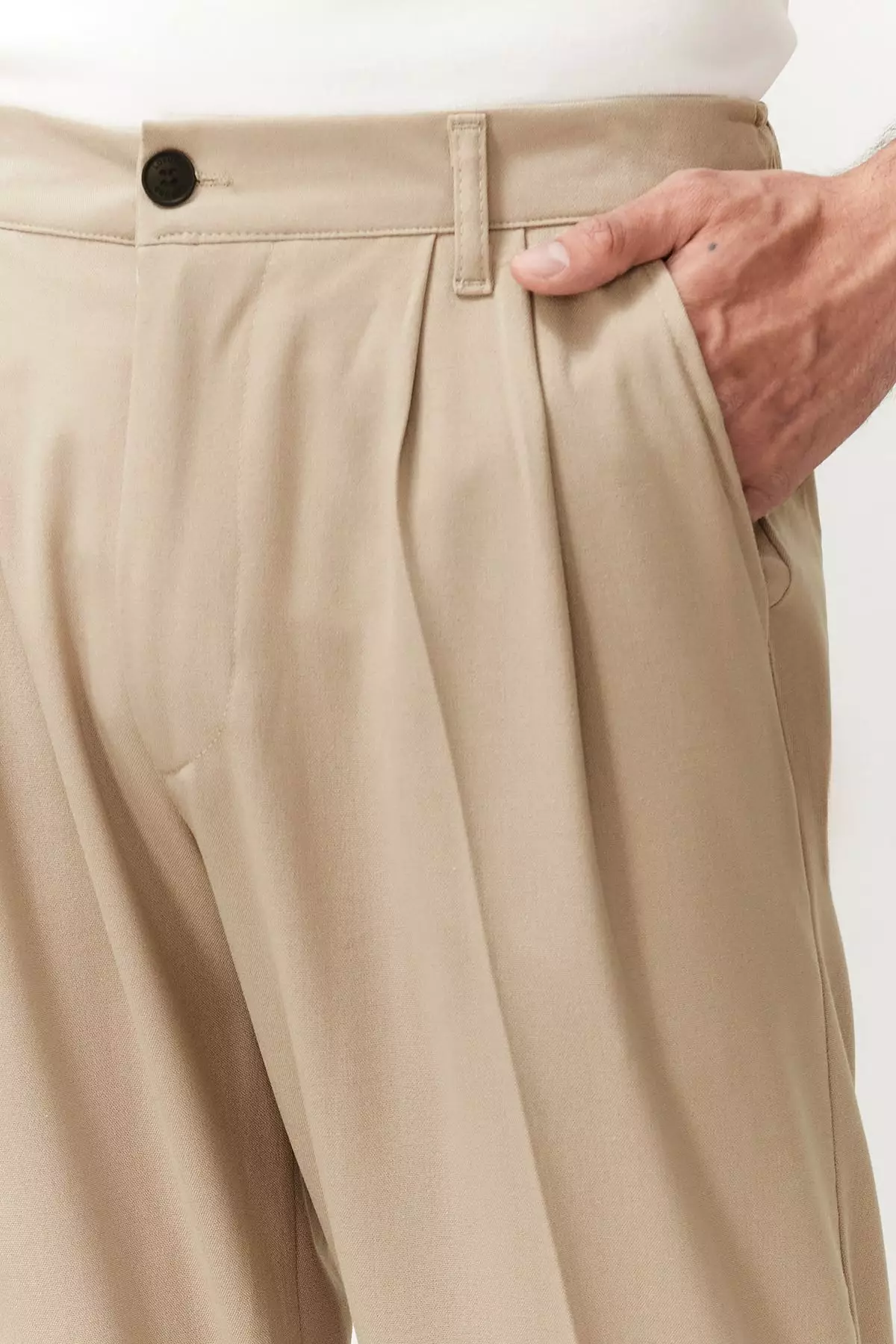 Beige Pleated Classic Baggy Fit Fabric Trousers TMNSS24PL00024