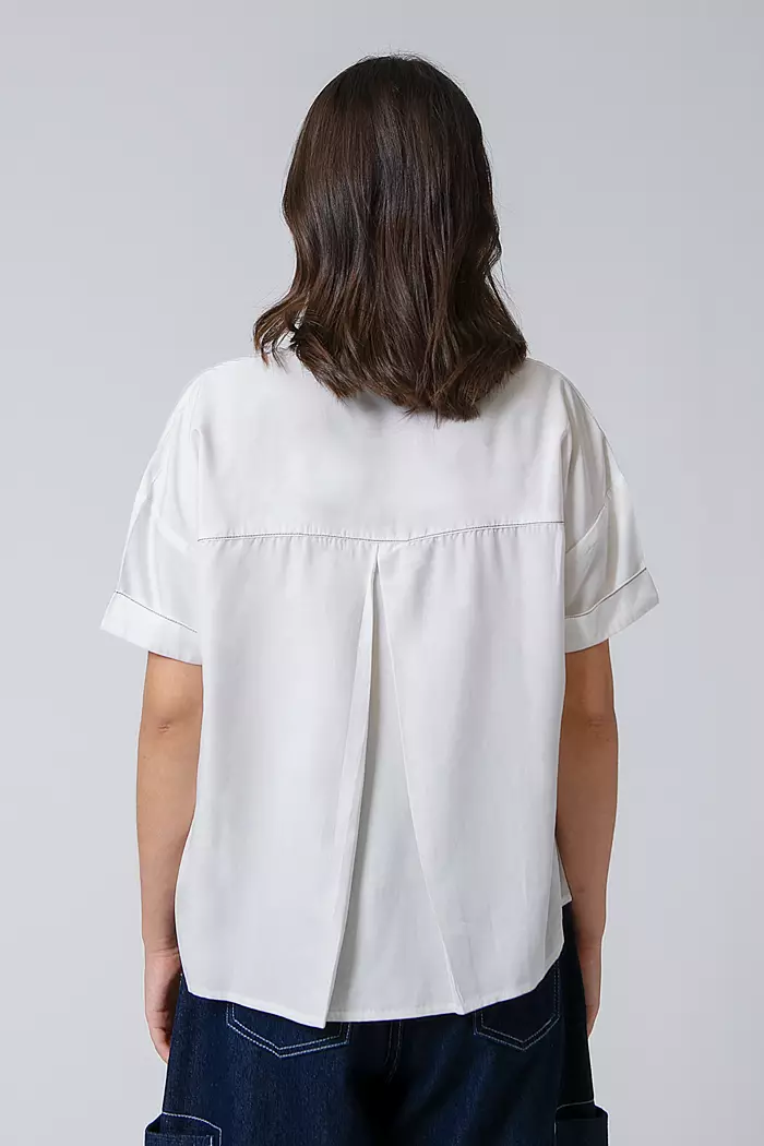 COTTONINK - Atasan Blouse Wanita Off-white Weekend Blouse #EssentialsCoreCollection