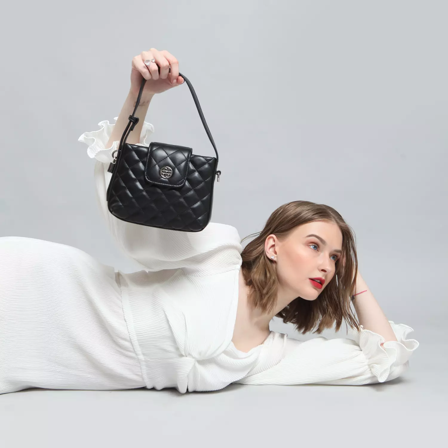 NEW YORK JG2291-1 SLING BAGS BLACK