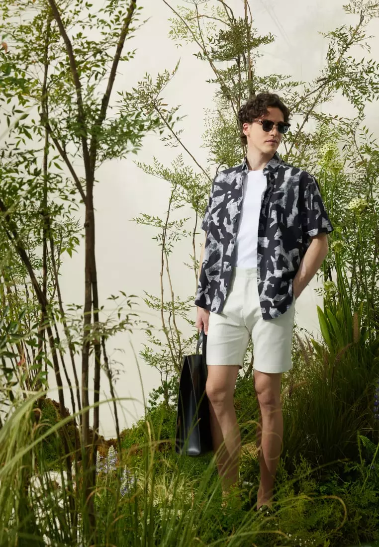 G2000 Cotton Oxford Ink Scatter Digital Print Comfort Fit Short Sleeve Casual Shirt