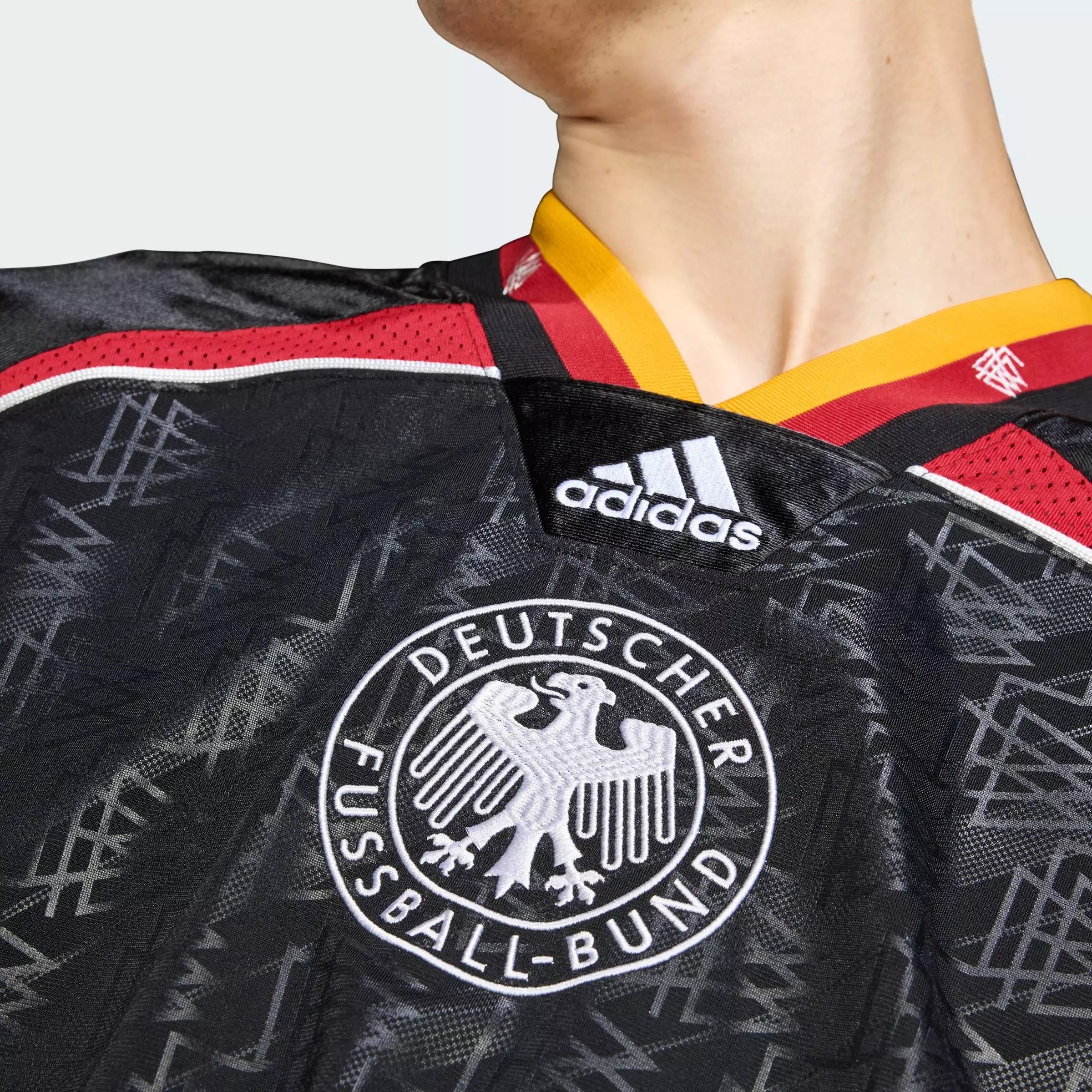 Lifestyle & Football Bringback Remixed Germany Jersey Men Black KD5980