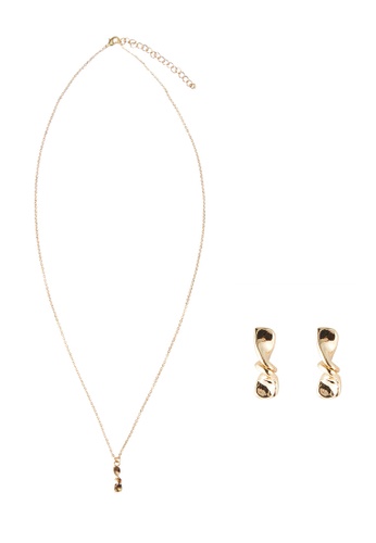 My Flash Trash gold My Flash Trash -Twisted Necklace with Earring Set 78D77AC37B9BC6GS_1