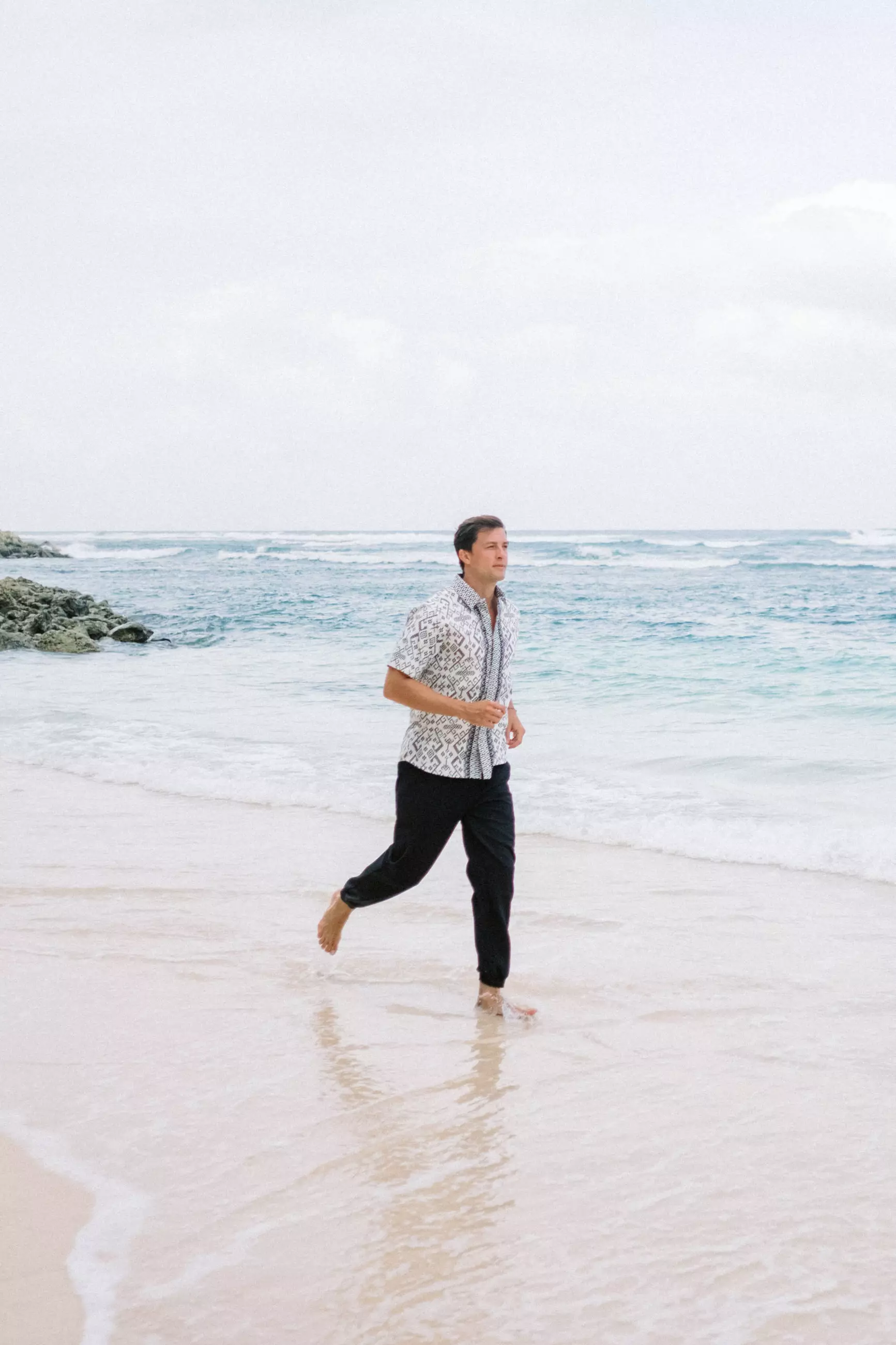 Kimono White Putih Kemeja Batik Pria Slim Fit Katun Lengan Pendek