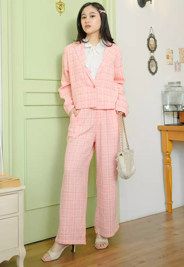 Signature Yumne One Set Blouse