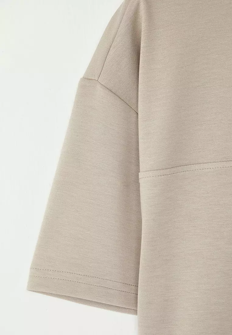 stone Oversize/Wide Cut Metal Label Detail Soft Tissue Interlock Fabric T-Shirt TMNSS25TS00105
