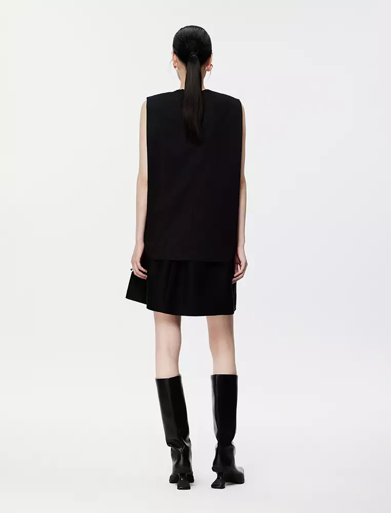 Loose Fit Round Neck Sleeveless Top