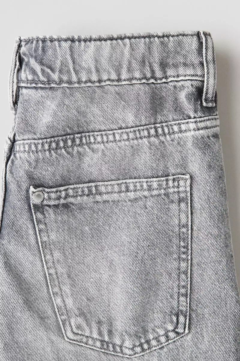 Loose Fit Jeans