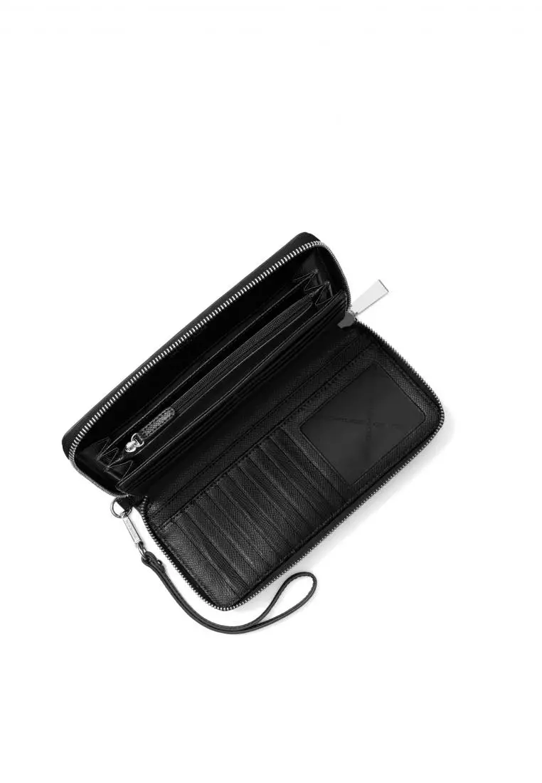 Saffiano leather continental deals wallet michael kors