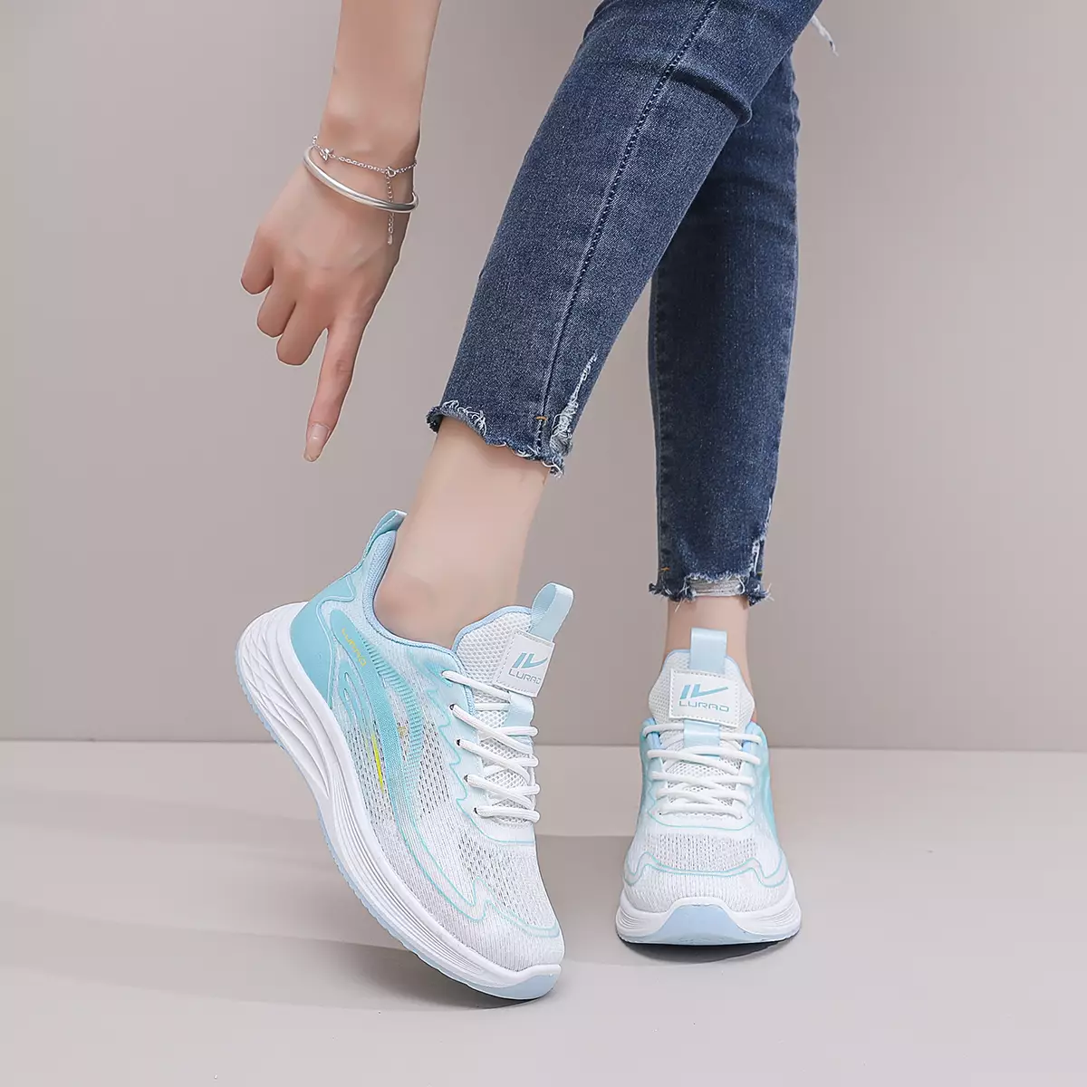 Sneakers Olahraga Wanita Kekinian Modis Ootd Jalan Santai Sepatu Cewek Bertali QN2511