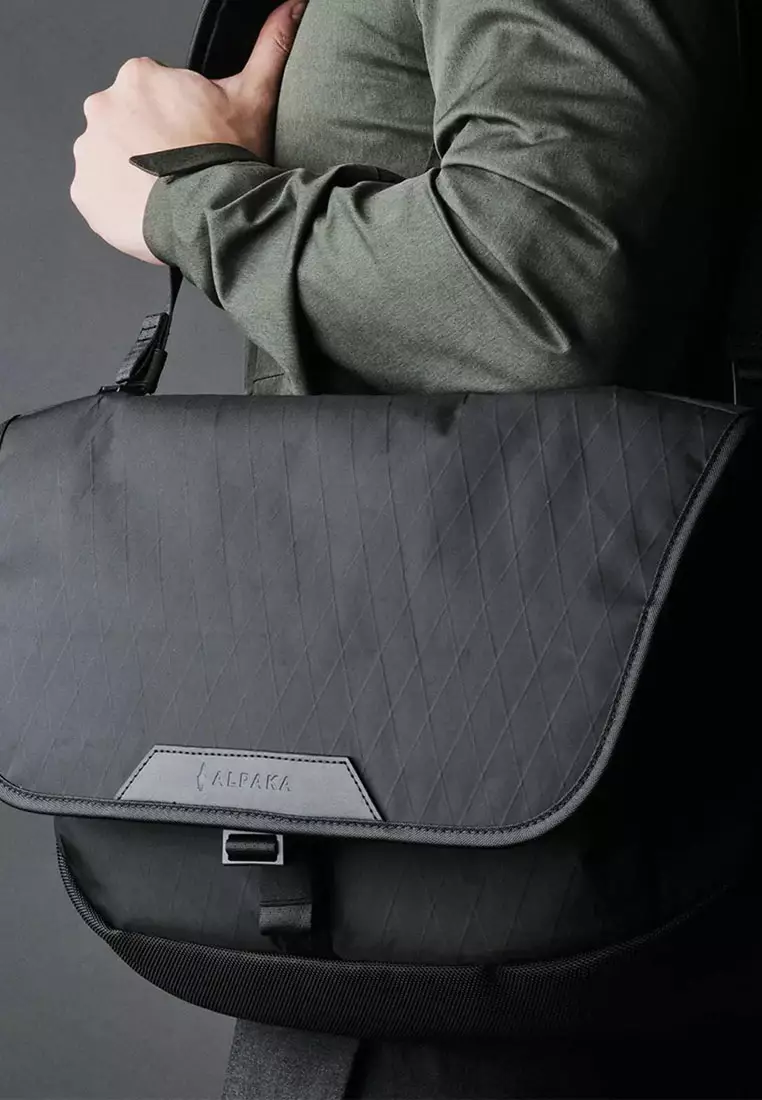 ALPAKA - The new Alpha Messenger has arrived! Sleek and