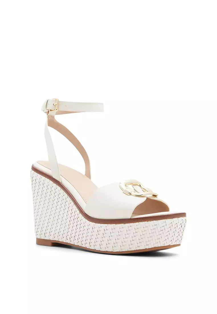 Gucci white online wedges