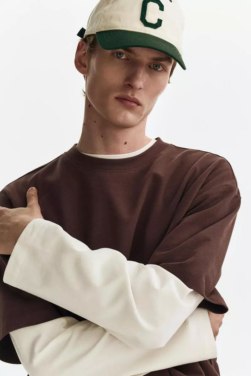 Loose Fit Boxy-style T-shirt