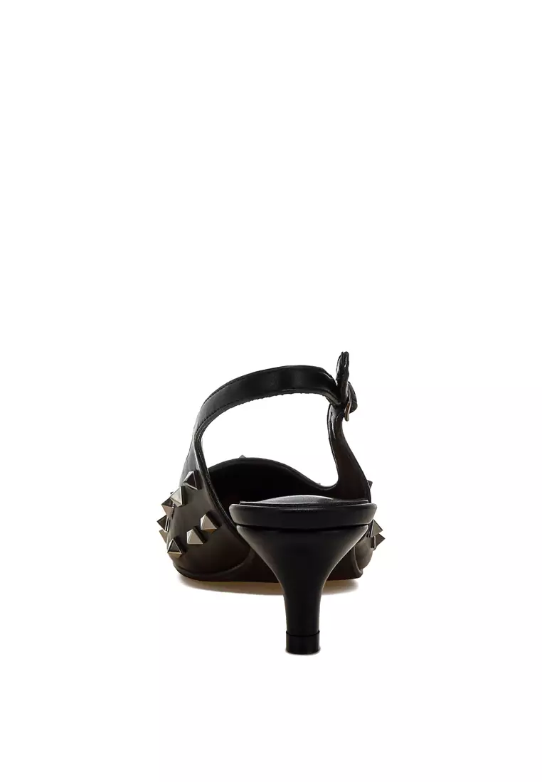 Sepatu hak anak kucing berhias stud berwarna hitam