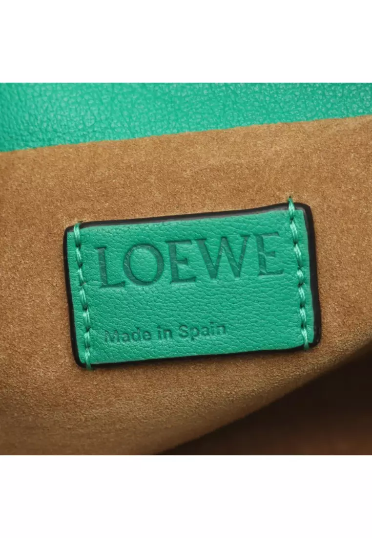 Pre-Loved LOEWE flamenco clutch mini Shoulder bag leather green