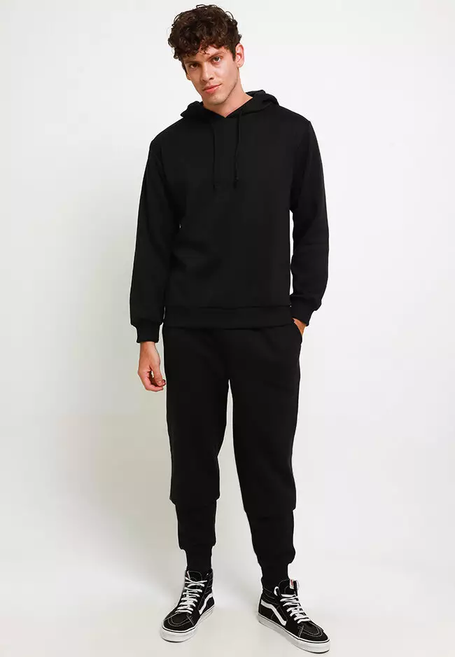 Sweater Lengan Panjang